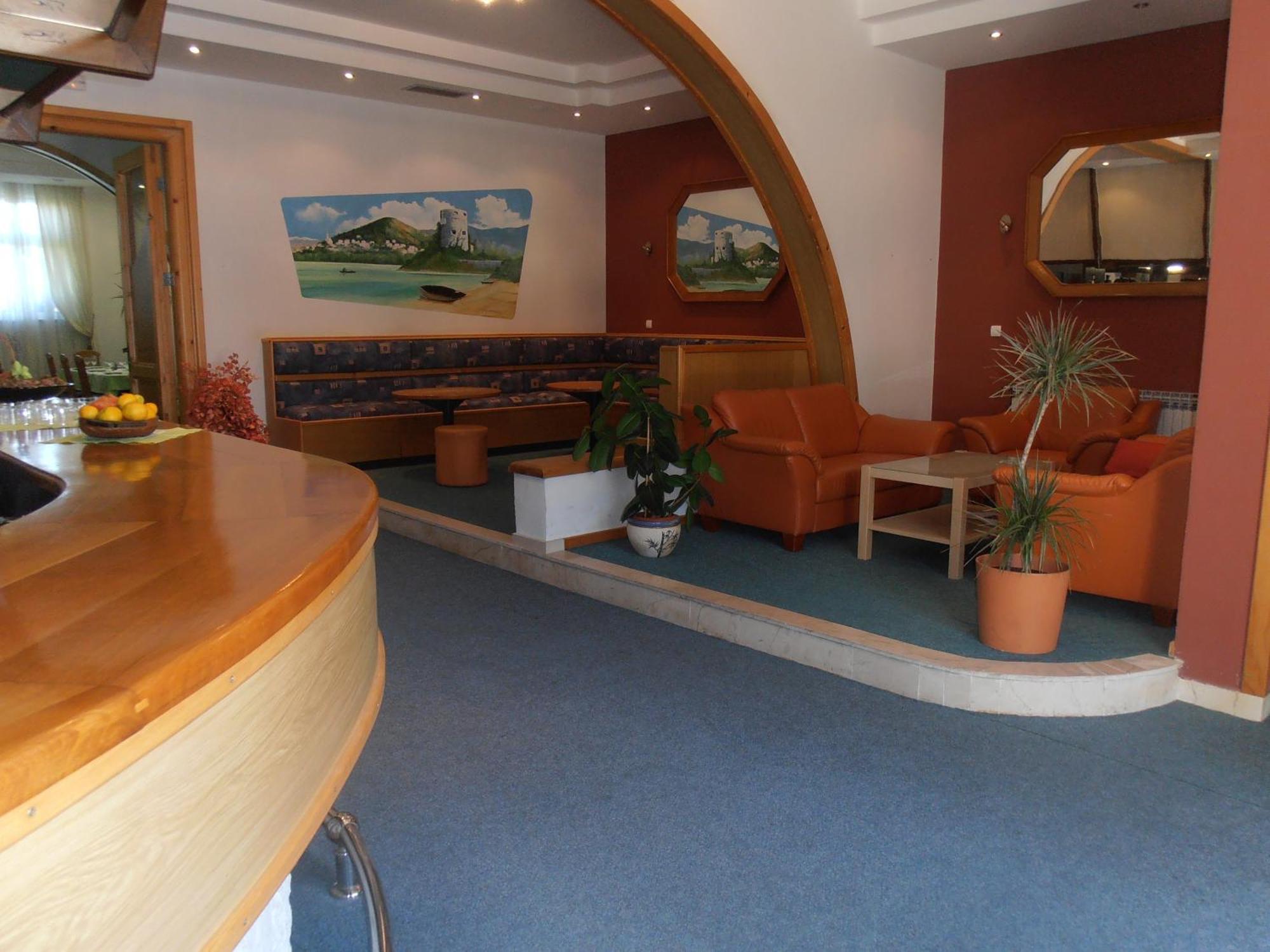 Hotel Metkovic Luaran gambar
