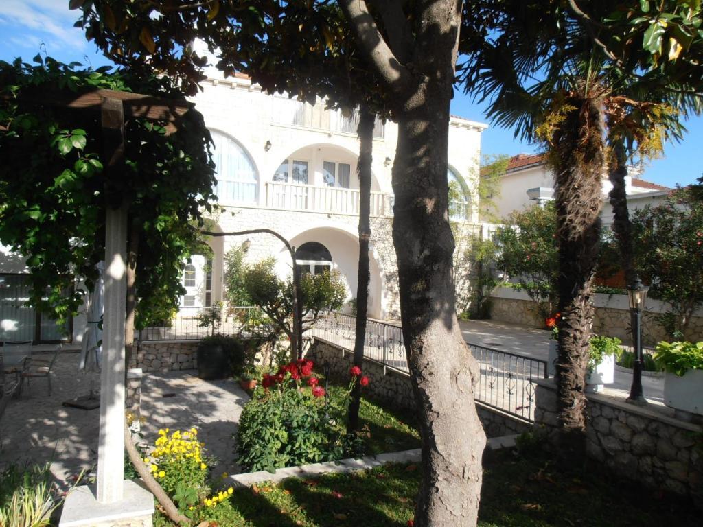 Hotel Metkovic Luaran gambar