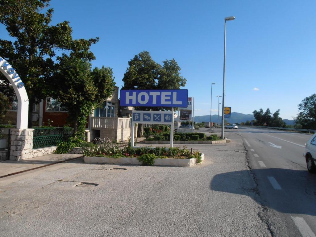 Hotel Metkovic Luaran gambar