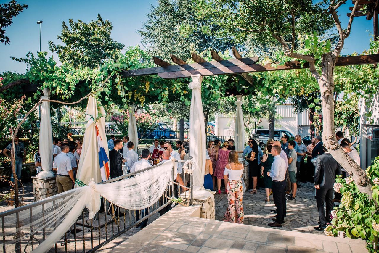 Hotel Metkovic Luaran gambar